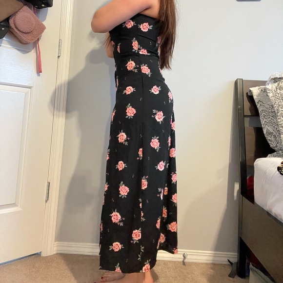 Flower dress - Picture 3 of 4